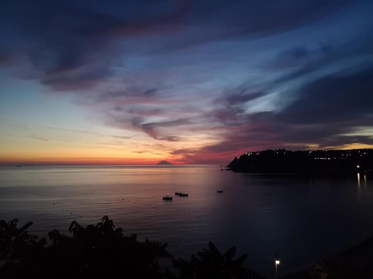 Le Casette Sul Mare Capo Vaticano Exterior foto