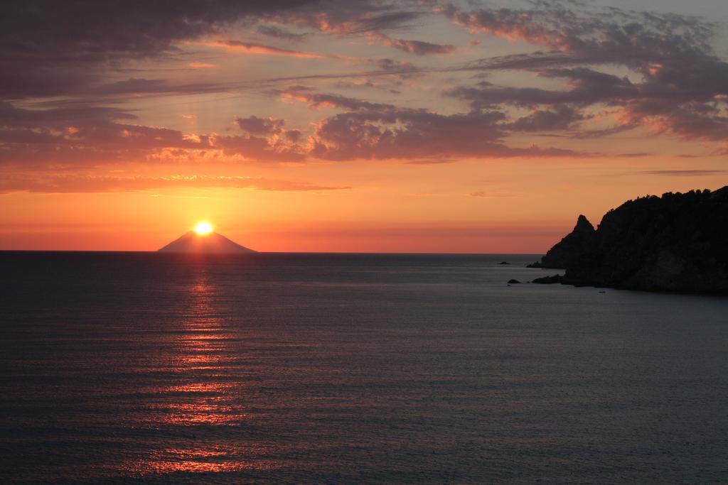 Le Casette Sul Mare Capo Vaticano Exterior foto