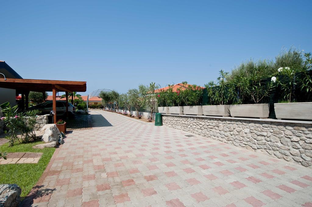 Le Casette Sul Mare Capo Vaticano Exterior foto